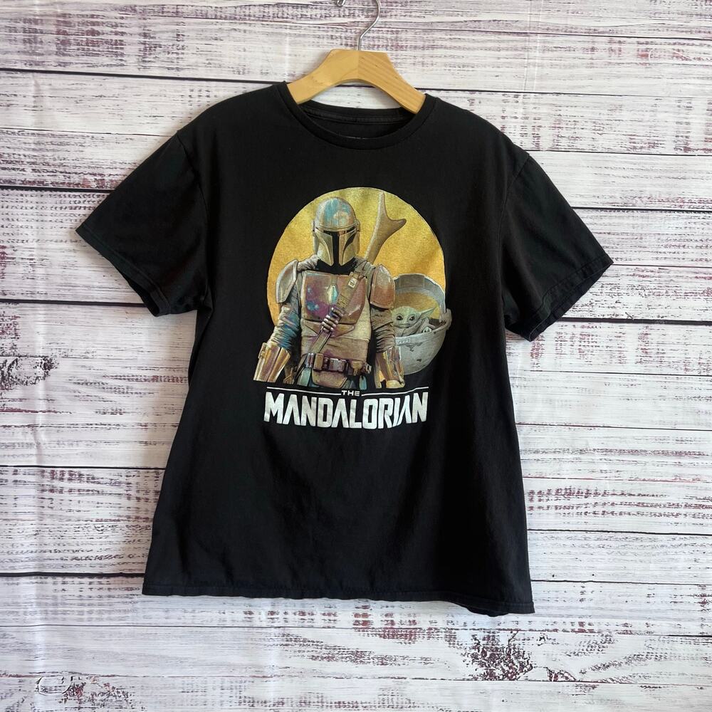 The Mandalorian Star Wars Officially Licensed Graphic T-Shirt Size L